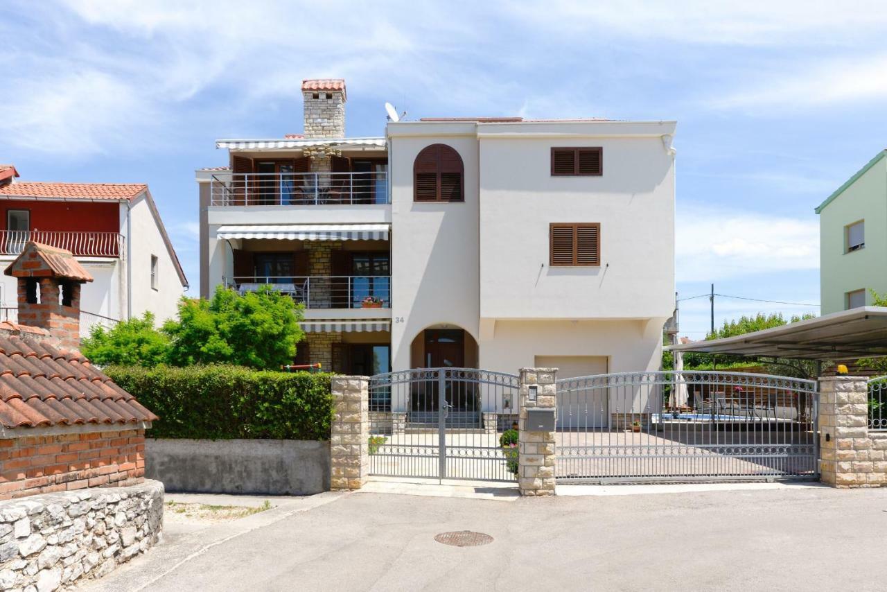 זאדאר Apartmani Bosa מראה חיצוני תמונה