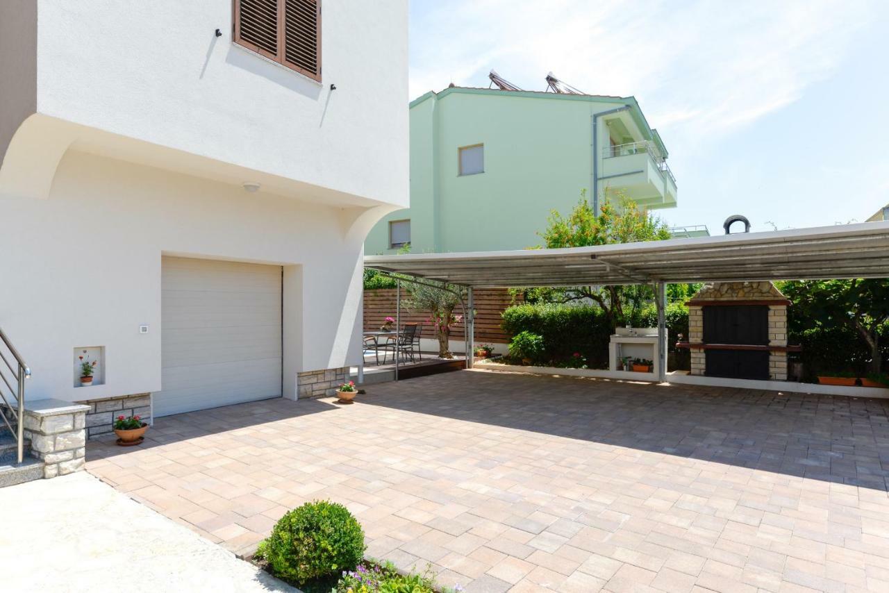 זאדאר Apartmani Bosa מראה חיצוני תמונה
