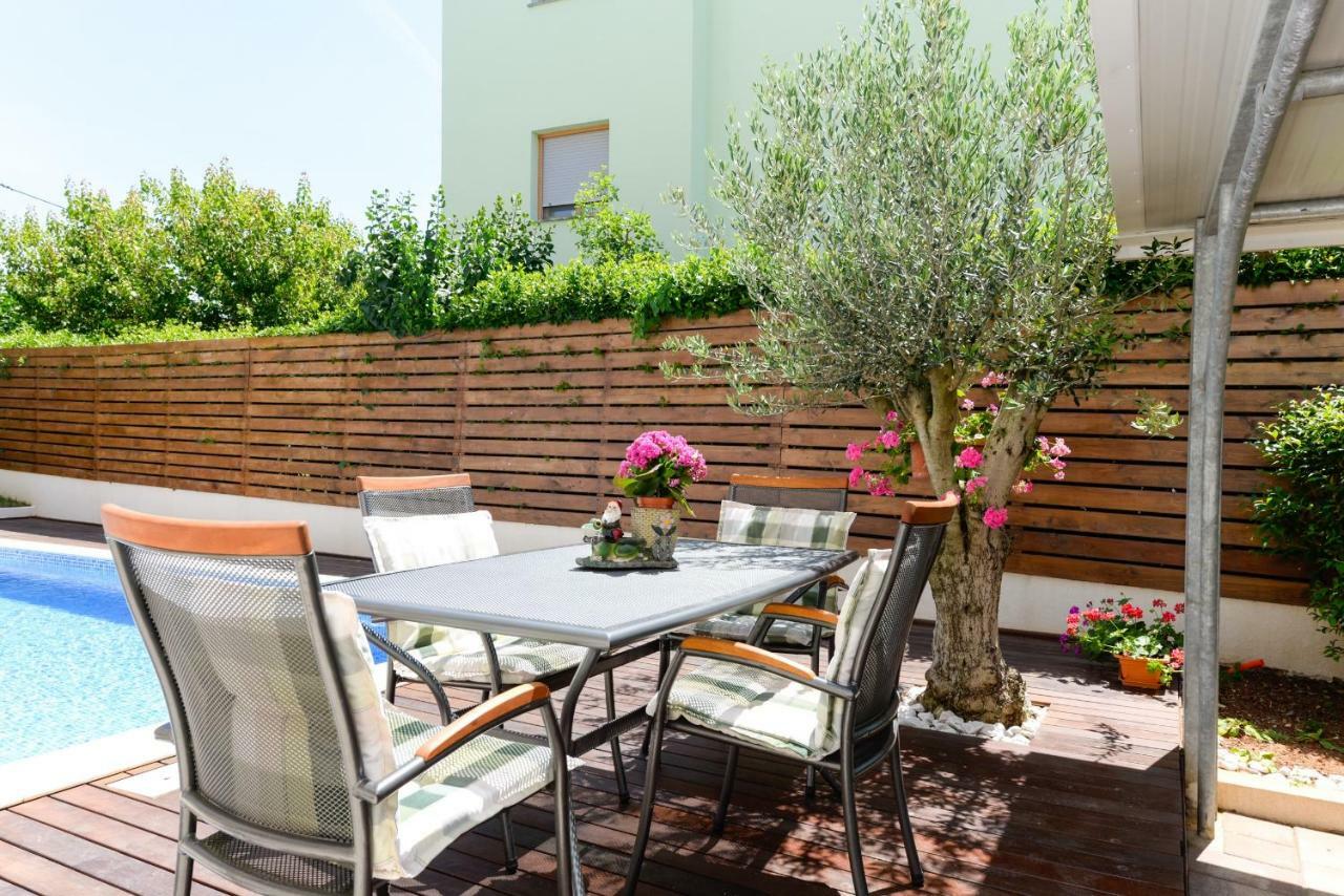 זאדאר Apartmani Bosa מראה חיצוני תמונה