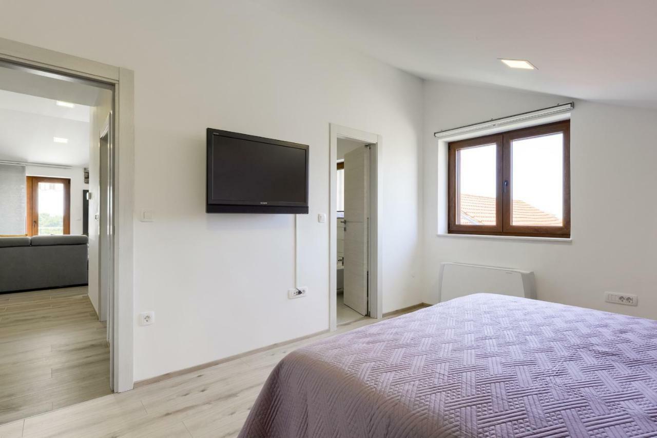 זאדאר Apartmani Bosa מראה חיצוני תמונה